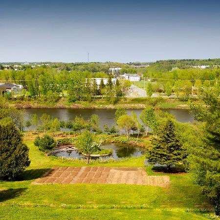 Hebergement "La Maison En Bois Rond" Sainte-Marie Luaran gambar