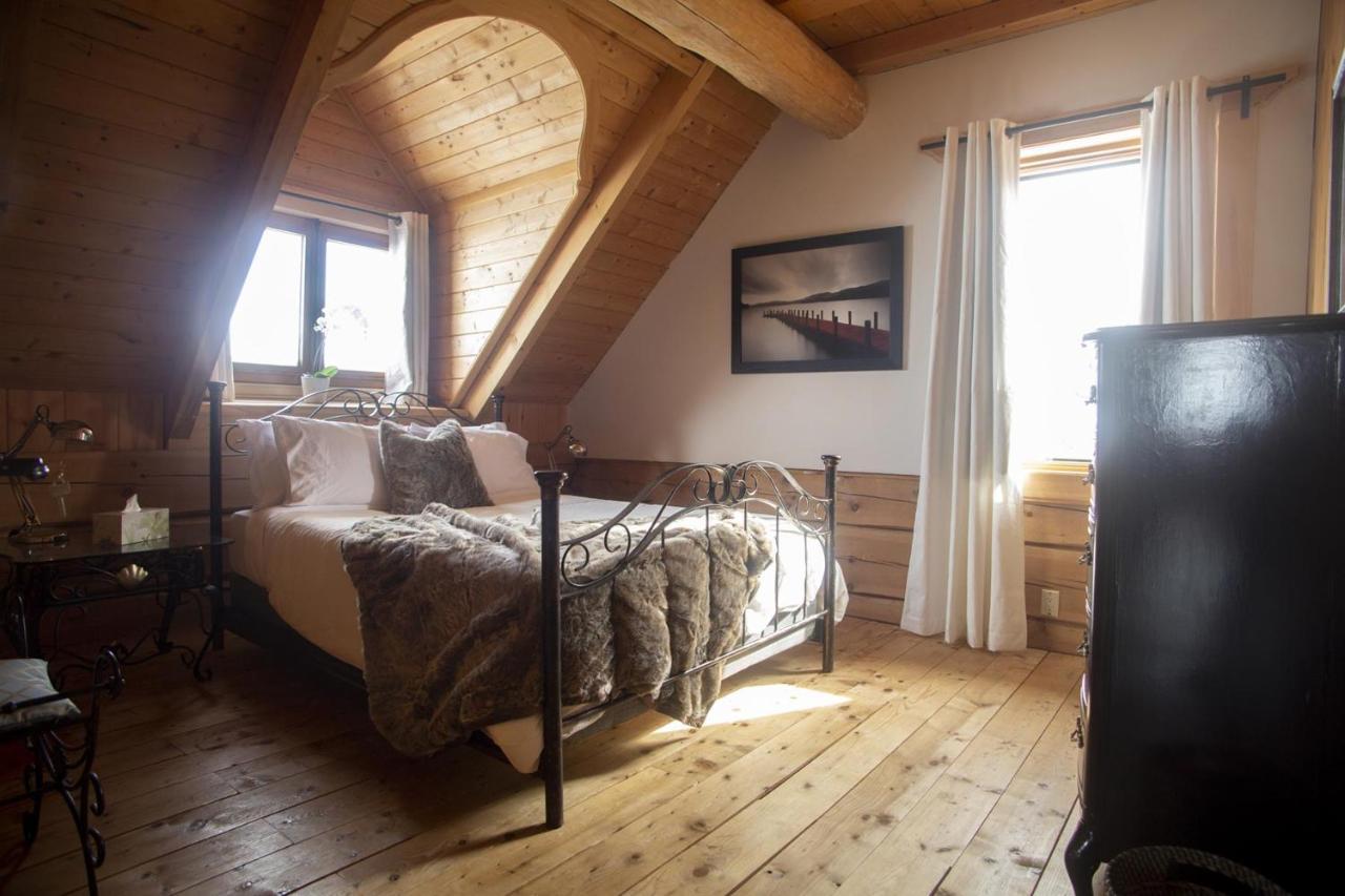 Hebergement "La Maison En Bois Rond" Sainte-Marie Luaran gambar
