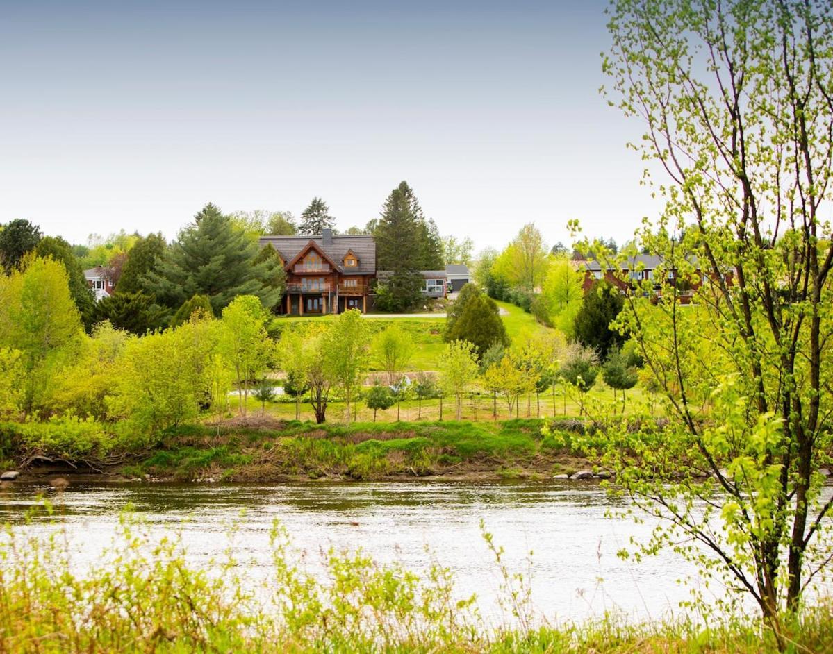 Hebergement "La Maison En Bois Rond" Sainte-Marie Bilik gambar